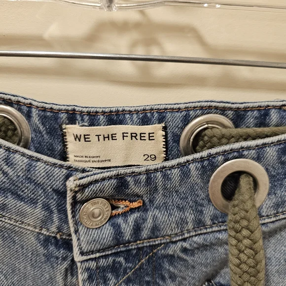 We The Free Moxie Barrel Shorts In Truest Blue Size 29 NWT - Picture 4 of 5
